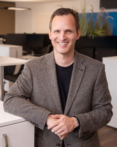 Kontakt aufnehmen mit der Agentur Stahl - Jerome Stahl